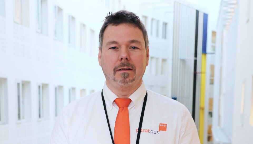 Anders Fredheim, foretakstillitsvalgt i Parat ved Oslo universitetssykehus, mener det svekker arbeidslivet når store offentlige aktører velger leverandører uten tariffavtale.