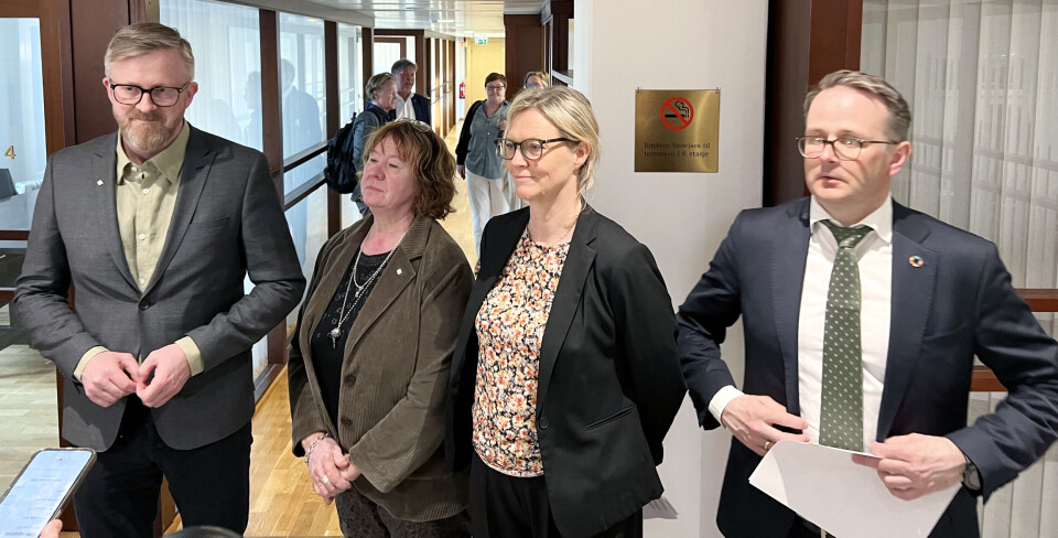 F.v.: YS-leder Hans-Erik Skjæggerud, YS Privat-leder Anneli Nyberg, NHOs forhandlingsleder Nina Melsom og Riksmekler Mats Ruland. Foto: Ulrik Øen Johnsen