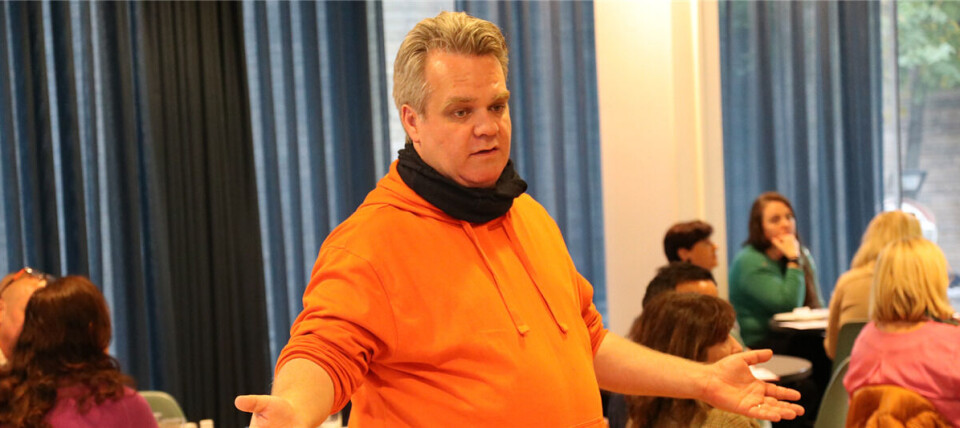 – Kjære kokker, resepsjonister, renholdere, vaktmestere, kursverter, oppvaskere og alle dere andre der ute i hotellverdenen: Vi er Parat, og vi skal ikke glemme dere, skriver Parat-rådgiver Ståle Botn. Foto: Helene Husebø