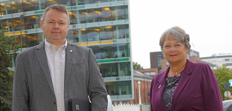 Anne-Gro Årmo og Bjørn Are Sæther er Parats representanter i YS forhandlingsutvalg for kommunal sektor. Foto: Trygve Bergsland.