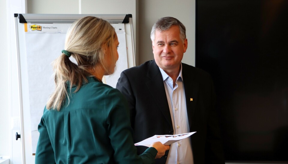 Tirsdag brøt Parat frontfagforhandlingene med Norsk Industri. Kravoverrekkelse frontfaget 180324: Linn Catrine Sjølund (Norsk Industri) og Kjell Morten Aune (Parat)