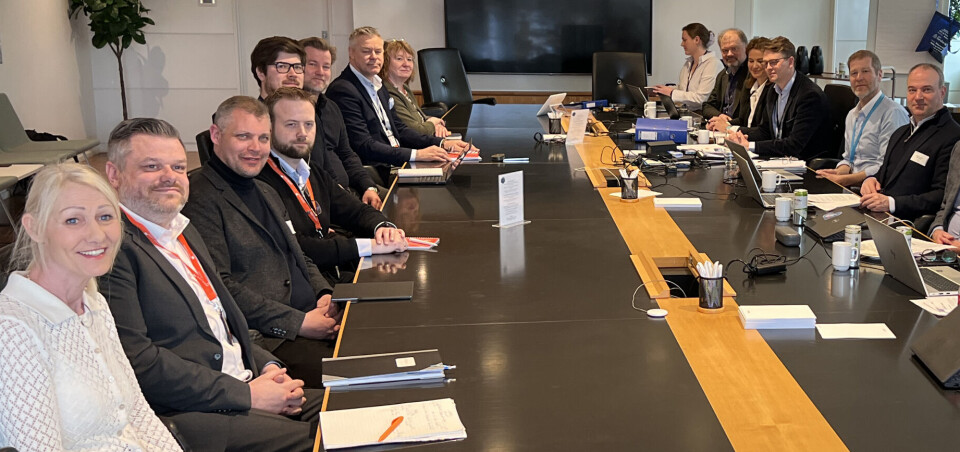 Forhandlingene om vekteroverenskomsten startet tirsdag 23. april 2024 Forhandlinger om vekteroverenskomsten 23.04.24. Parat/NHO Service og Handel