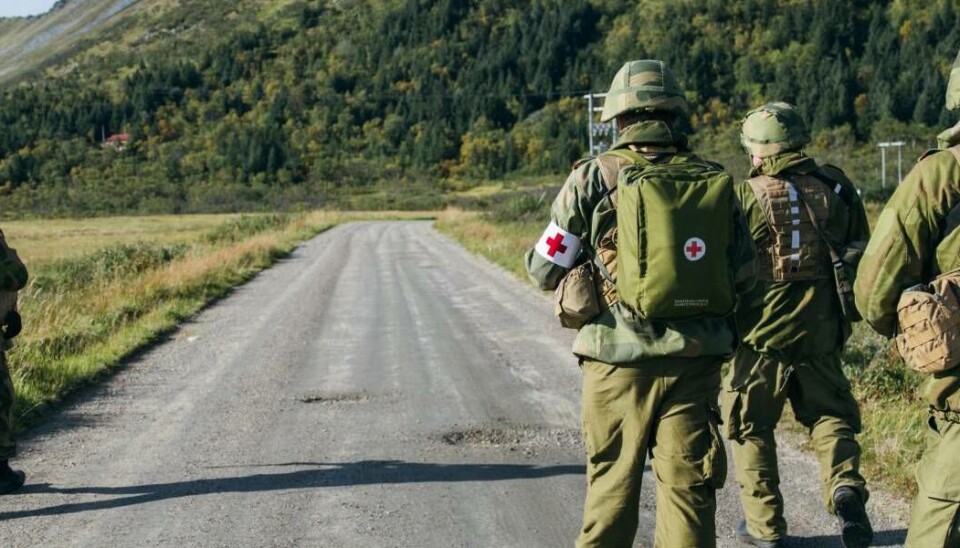 Ansatte i forsvaret med særaldersgrense, kan sammen med andre offentlig ansatte med særaldersgrense, tjene inntil 335 000 kroner uten at pensjonen reduseres.