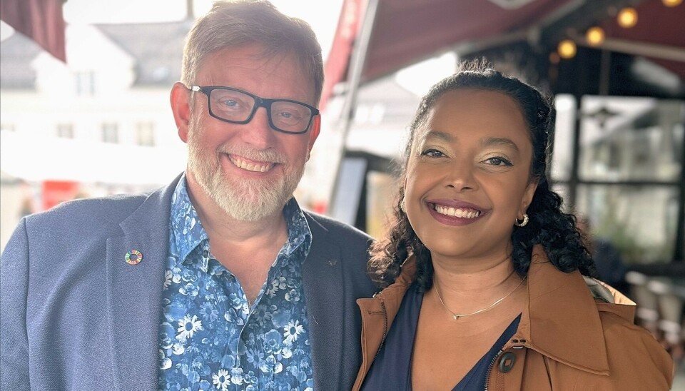 President i Den norske tannlegeforening, Heming Olsen-Bergem, og Ap-politiker Kamzy Gunaratnam under Arendalsuka.
