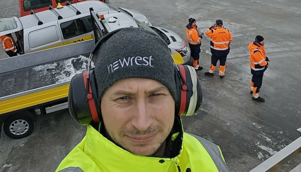 Dmitrijs Belajevs mistet jobben i Newrest Norway. Nå har han vunnet over arbeidsgiver i retten og får jobben tilbake.