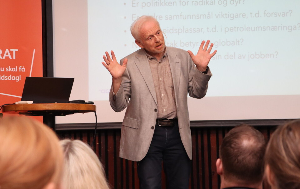 Asbjørn Torvanger, seniorforsker ved CICERO, viste hvordan sosiale normer og vaner påvirker hvor klimavennlig vi handler.